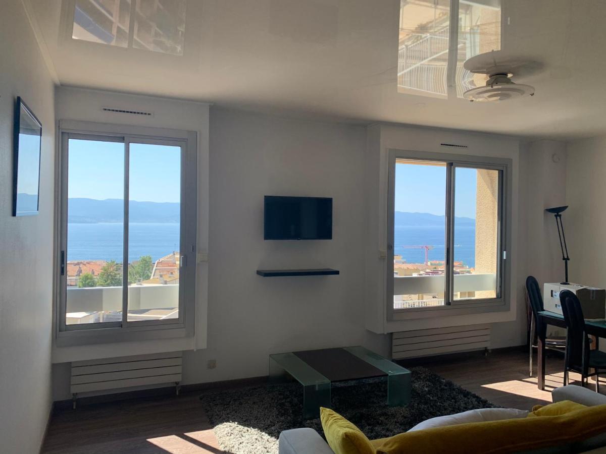 Apartment Ajaccio Centre Cosy Et Spacieux Avec Climatisation, Grande Terrasse Et Vue Ajaccio (Corsica)